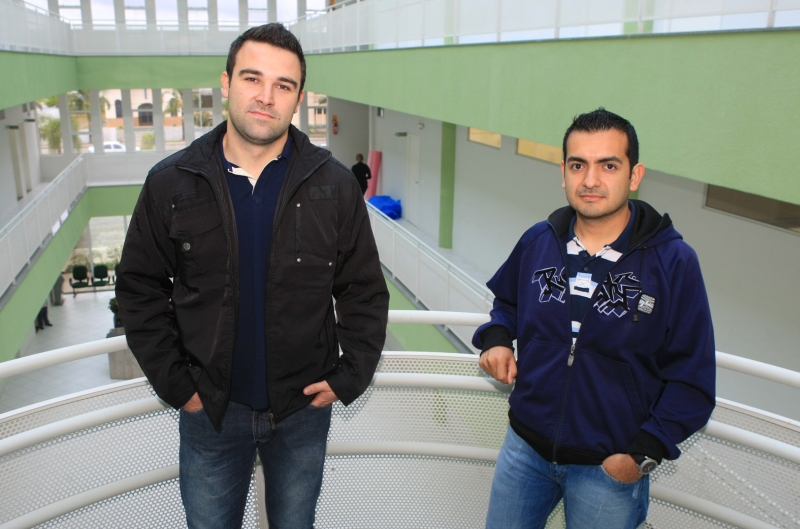 André e Sérgio: formados na Argentina, vão trabalhar em Pinhais | Aniele Nascimento/ Gazeta do Povo