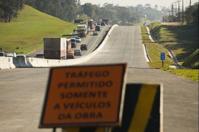 Nova pista da BR-116 entre Curitiba e Fazenda Rio Grande, que está pronta, deve ser liberada nos próximos dias |