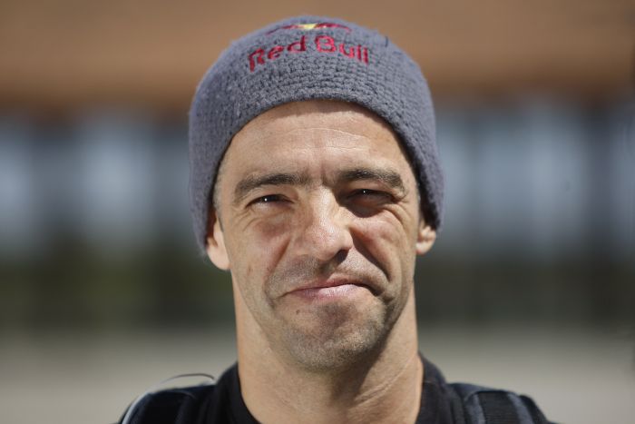 Sandro Dias, o Mineirinho, orgulha-se do fato de os skatistas brasileiros atualmente começarem cada dia mais cedo | Jonathan Campos / Gazeta do Povo