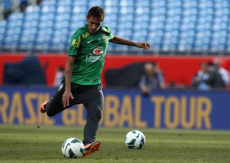 Apesar das experiências de Luiz Felipe Scolari no jogo desta noite contra Portugal, Neymar segue com lugar cativo no ataque: atuará ao lado de Jô | Mowa Press