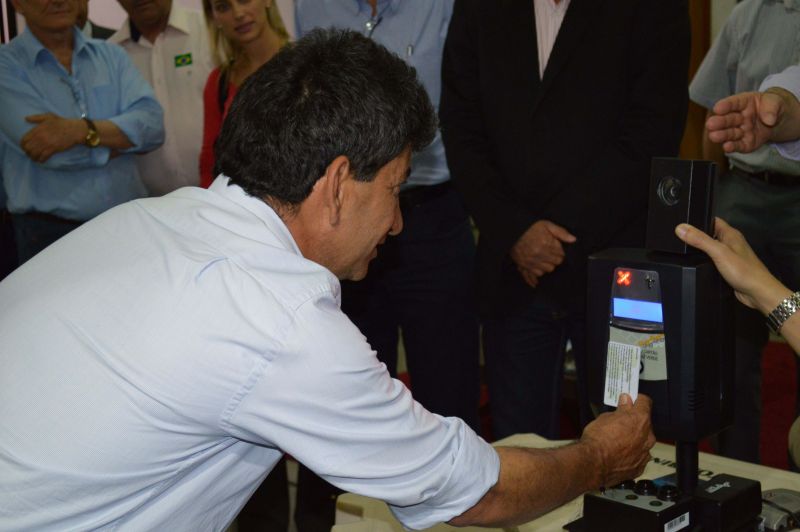 Sistema será utilizado em todos os ônibus da cidade | Luiz Carlos da Cruz/Gazeta do Povo