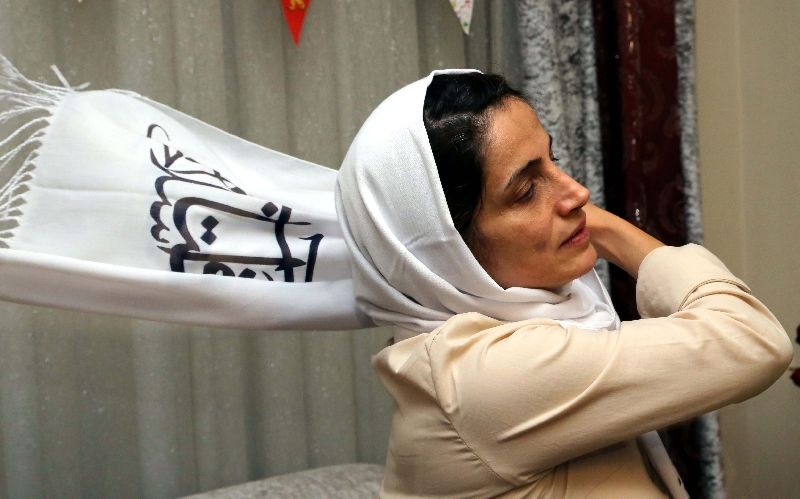 Advogada Nasrin Sotoudeh tinha sido condenada a seis anos de prisão em 2010 por defender jornalistas e ativistas como a Nobel da Paz Shirin Ebadi | Abedin Taherkenareh/Efe