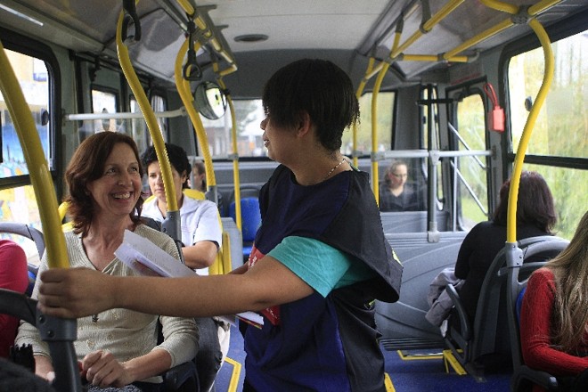 Jéssica e a passageira Maria Otília.