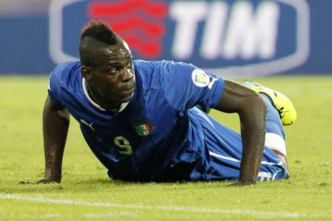 A Itália, de Balotelli, ficou em primeiro no grupo B | 