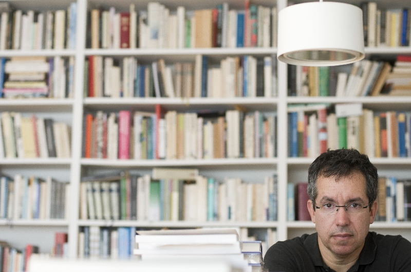 Bernardo Carvalho: novo livro do escritor carioca pretende, intencionalmente, provocar inquietação no leitor. A hegemonia da China e a militância das minorias entram no caldo | Filipe Redondo/Folhapress