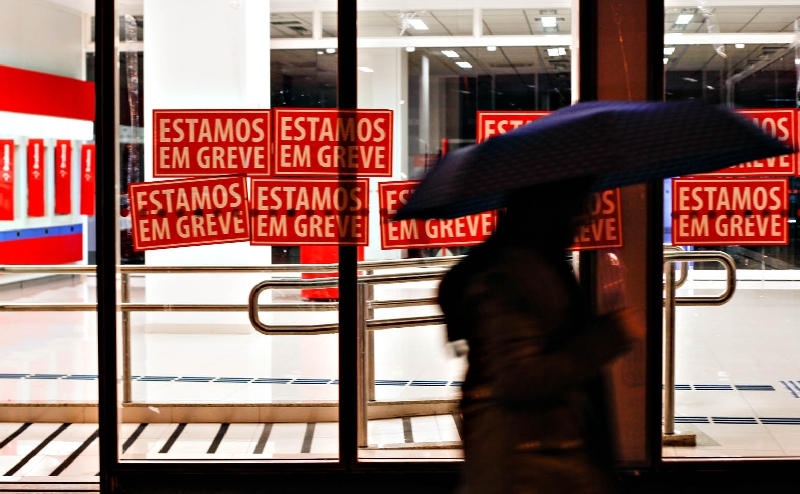 Paralisação de bancários em Curitiba e região chega ao 15.º dia | Daniel Castellano/ Gazeta do Povo