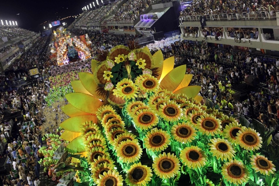 Desfile da Vila Isabel: capitão da repressão militar se aliou a bicheiros do Rio e passou a comandar a escola de samba | Ricardo Moraes/Reuters