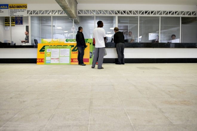 Seis empresas já estão operando nos novos guichês, na área reformada do bloco interestadual |