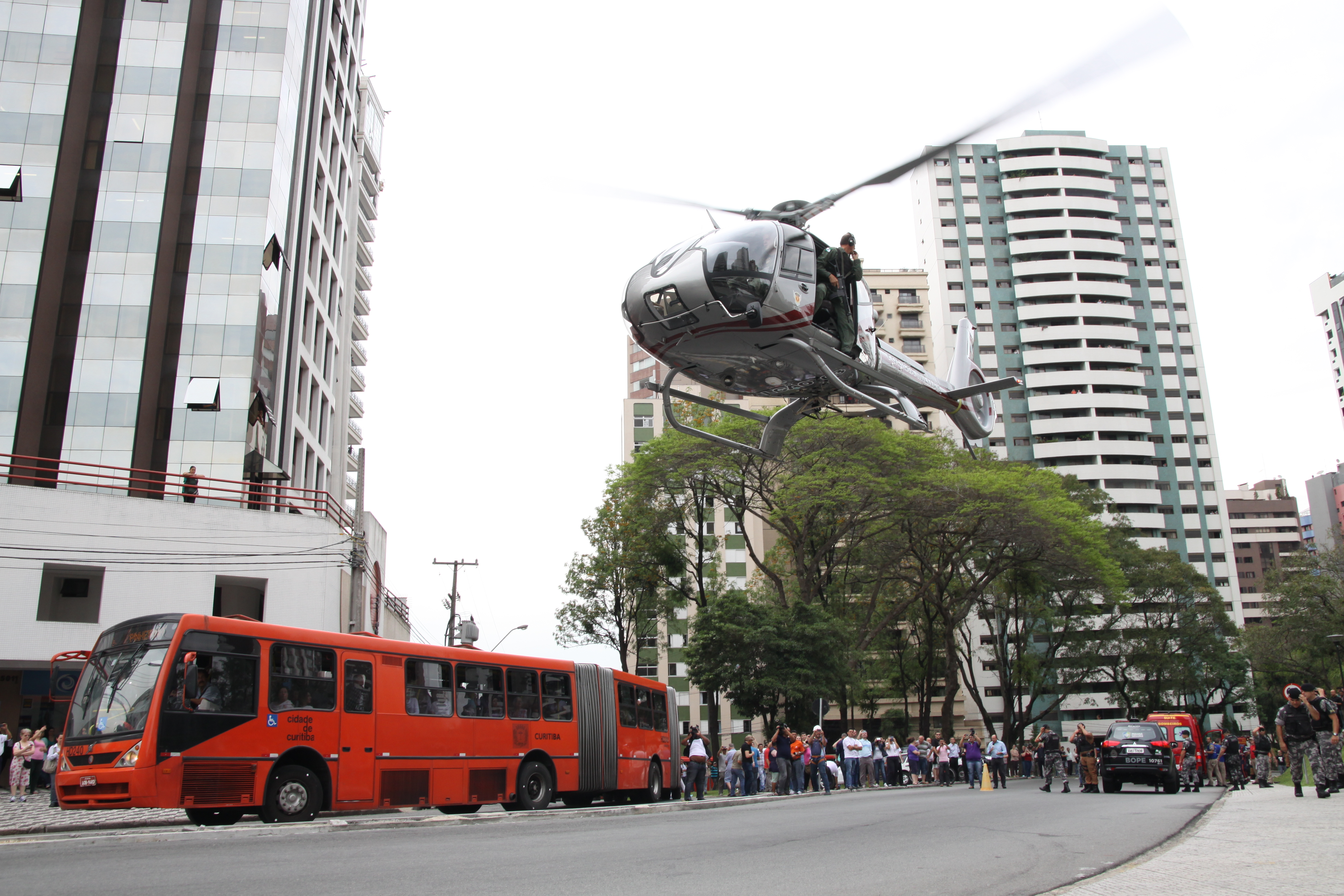 Acidente ocorreu no último dia 24 de outubro, na via exclusiva do biarticulado que passa pela Praça do Japão | Naudé Prates/Arquivo pessoal