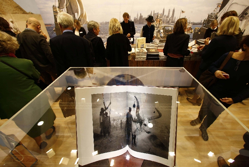 Destaque para Genesis, de Sebastião Salgado, na feira | Ralph Orlowski/Reuters