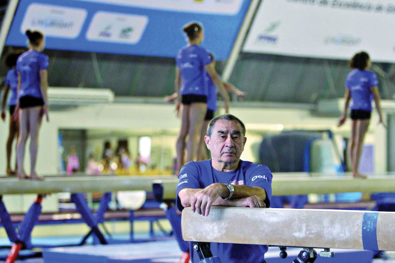 O técnico Oleg Ostapenko | Albari Rosa/Gazeta do Povo