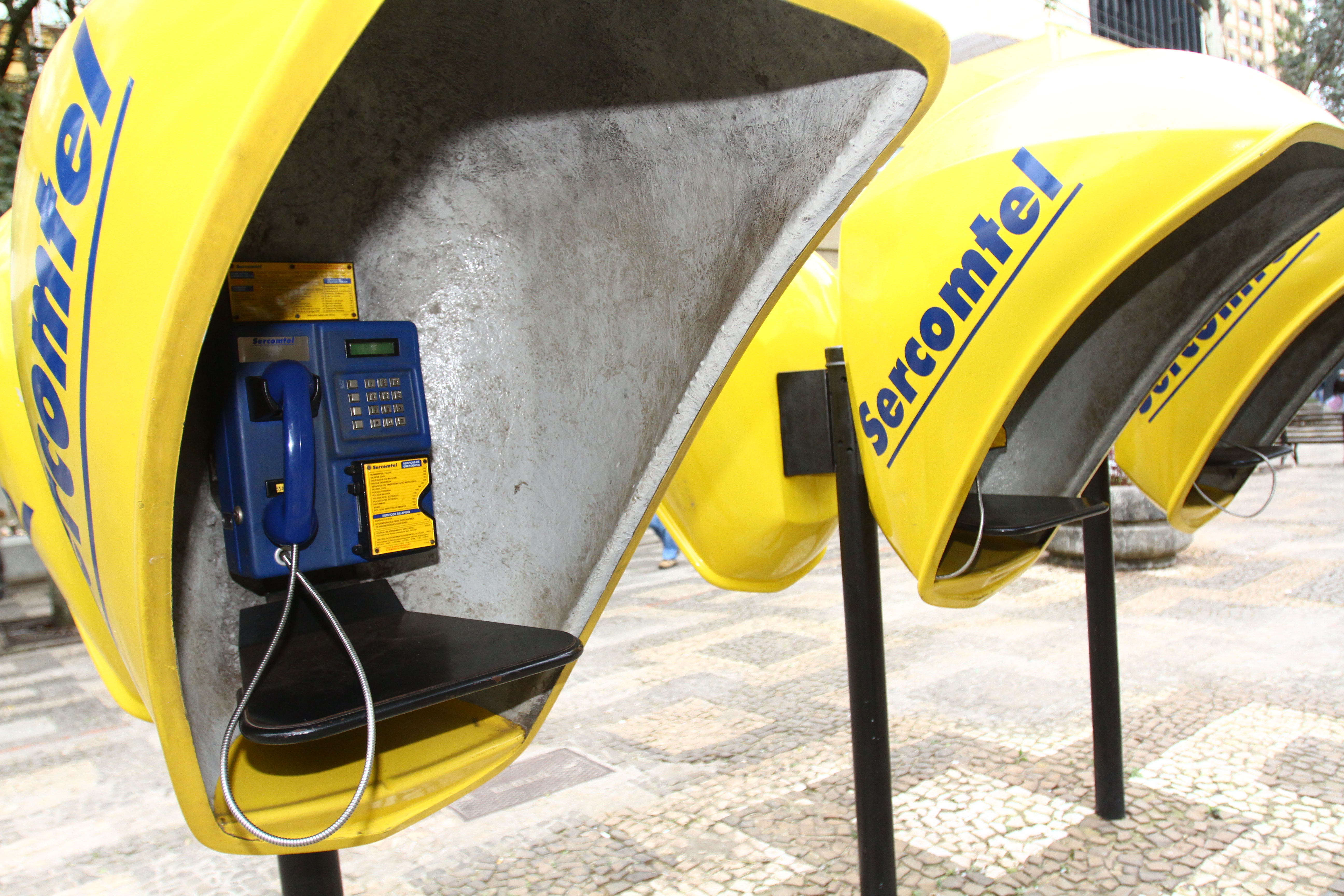 Empresa pagava cartões telefônicos com cheques sem fundo | Gilberto Abelha/JL