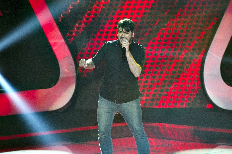 Vocalista da banda Radiophonics, Rodrigo Castellani arrebatou os quatro jurados | João Cotta/TV Globo