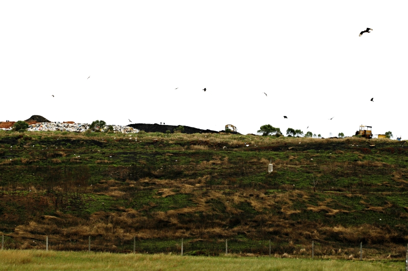 Aterro em Ponta Grossa, nos Campos Gerais: ainda neste ano, cidade vai implantar sistema para tratar chorume e evitar a poluição do lençol freático | Josué Teixeira/Gazeta do Povo