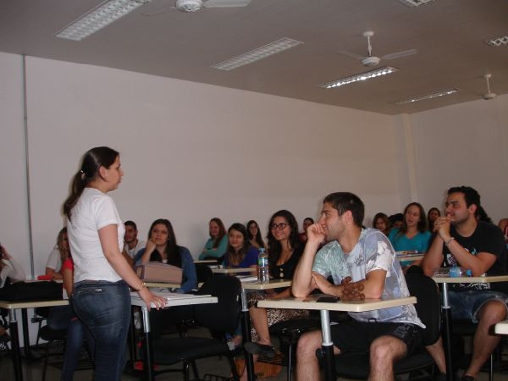 Voluntários: Verônica Del Gragnano Stasiak  504 votos- A partir do diagnóstico de fibrose cística, a psicóloga Verônica Del Gragnano Stasiak criou o grupo Unidos Pela Vida, destinado a trocar informações e pesquisas entre pacientes, médicos e familiares. A rede já conta com 1,4 mil membros. Verônica ainda dá aulas em faculdades sobre a doença