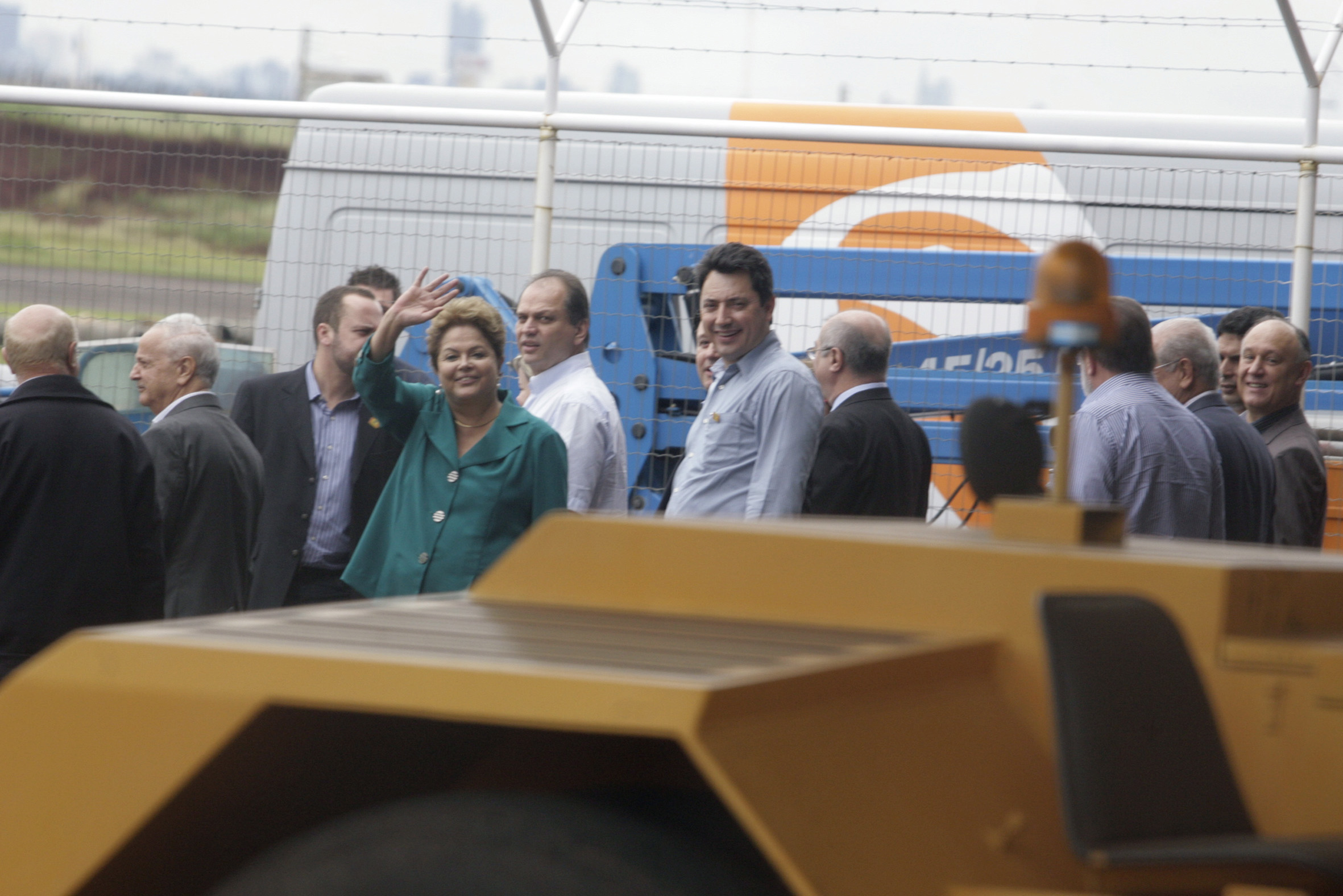 Voo da presidente chegou com atraso de aproximadamente 40 minutos a Maringá | Walter Fernandes / Gazeta Maringá