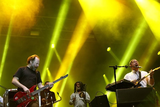 Paralamas do Sucesso, sempre eficiente no palco | 