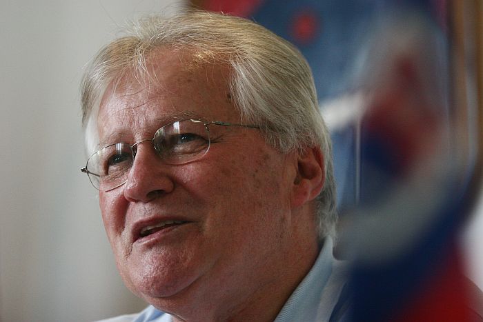 Presidente Rubens Bohlen estuda um pacote de ingressos para os três últimos jogos do Paraná na Vila Capanema | Felipe Rosa / Tribuna do Paraná