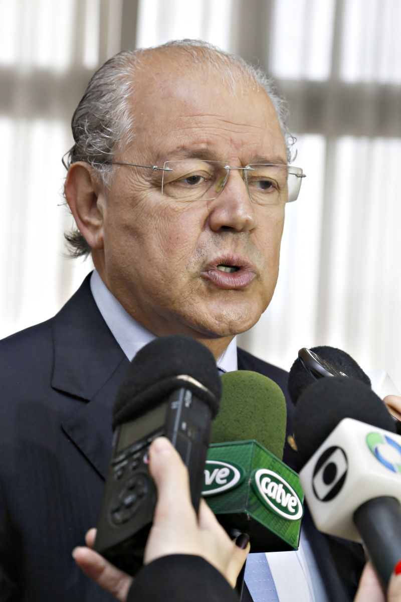 Hauly: corte de mil comissonados ajuda mas não resolve. Gasto com estes funcionários não chega a 1% da folha de pessoal | Daniel Derevecki/ Gazeta do Povo