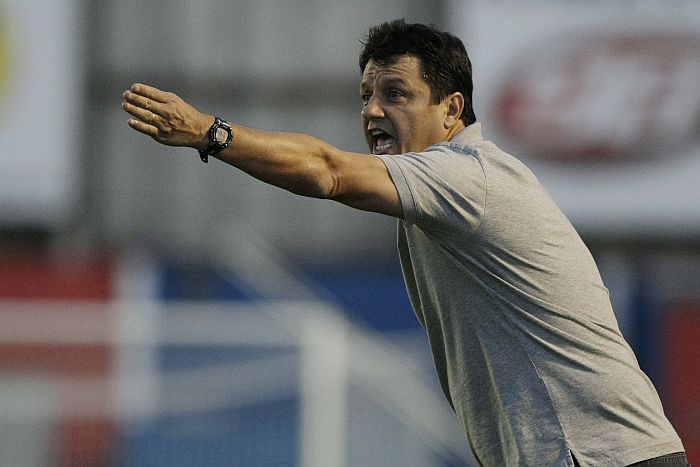 Adilson Batista acertou com o Vasco somente até o fim do Campeonato Brasileiro | Henry Milléo / Gazeta do Povo