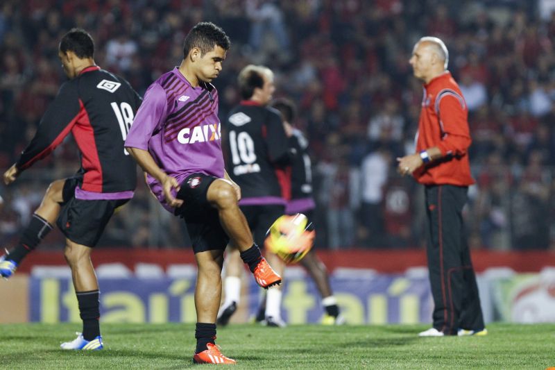 Artilheiro do Brasileirão, Éderson confia em um bom resultado do Atlético em Porto Alegre: "Temos plenas condições de ganhar" | Daniel Castellano / Gazeta do Povo