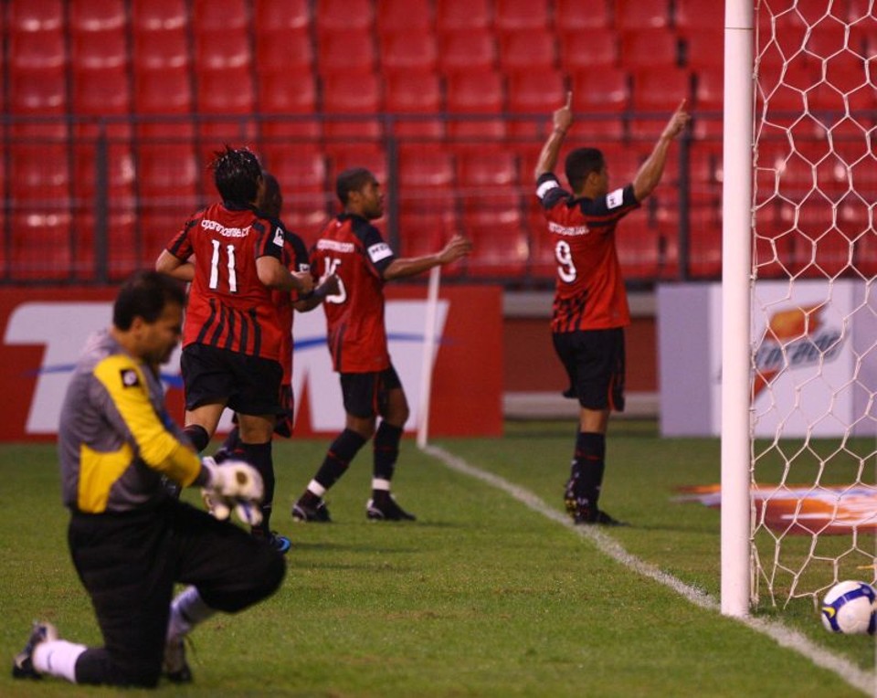 Furacão goleou o Goiás na Arena, em 2008 | Arquivo/ Gazeta do Povo