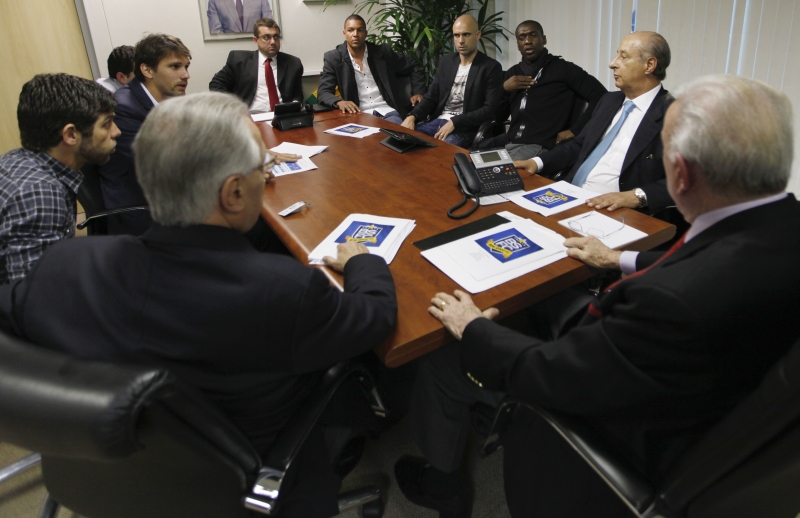 Atletas em encontro com a CBF, no Rio: nova reunião em 15 dias | Rafael Ribeiro/ CBF