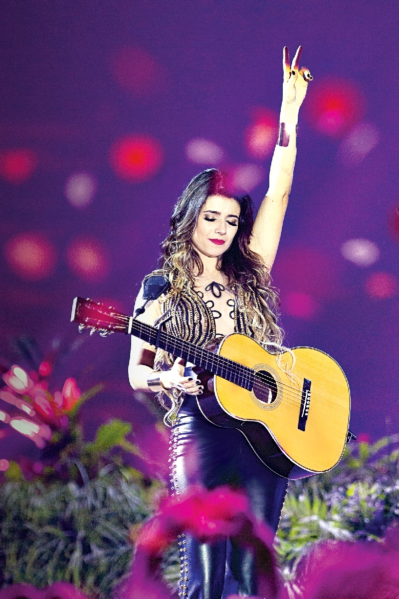 Figurinos, ainda que criticados, são pedra de toque de Paula | Divulgação