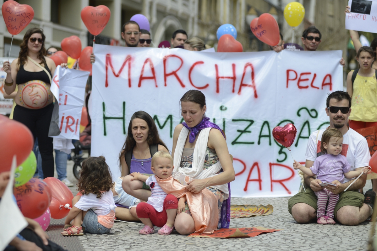 Encontro contou com a presença de adultos e crianças nesta manhã de sábado (19) | Henry Milléo/Agência de Notícias Gazeta do Povo
