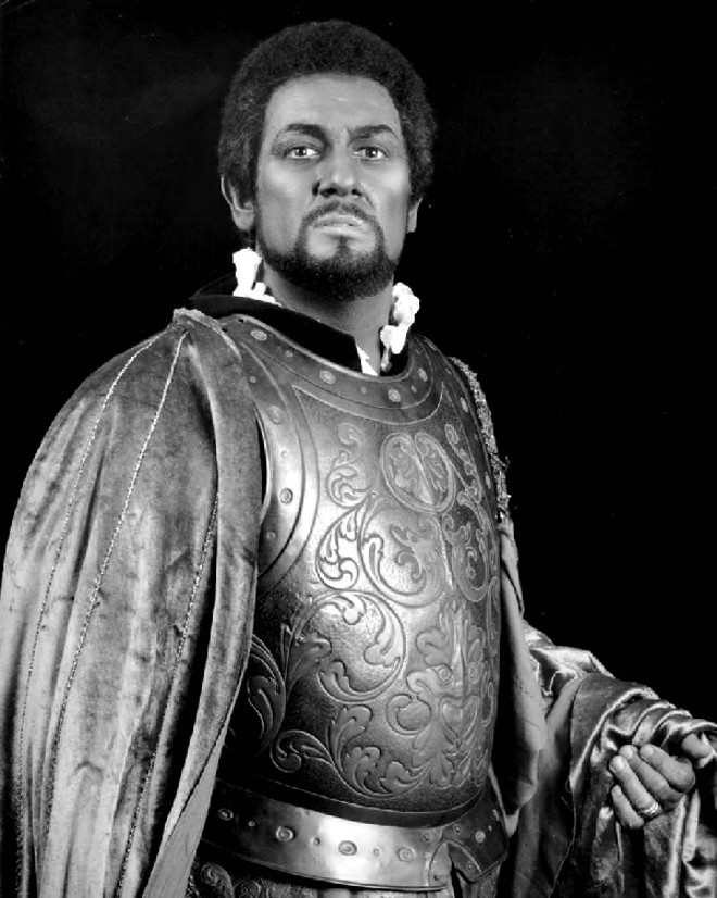 Gravação de Otello por Placido Domingo, sob a regência de James Levine, é referência absoluta |