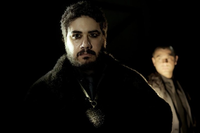 Em Orestéia I, o rei Agamêmnon retorna de Tróia, após ter vencido a guerra |