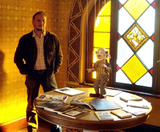 O curador Antonio Cava: fã e pesquisador da obra do diretor |