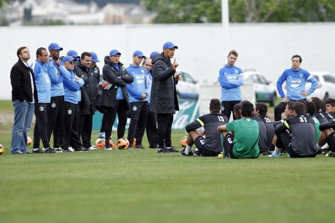 Péricles Chamusca vai conseguir repetir o time do Coritiba | André Rodrigues / Gazeta do Povo