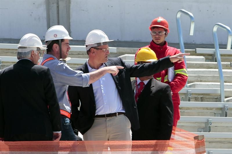 Jéromê Valcke visitou o Beira-Rio, em Porto Alegre | EFE