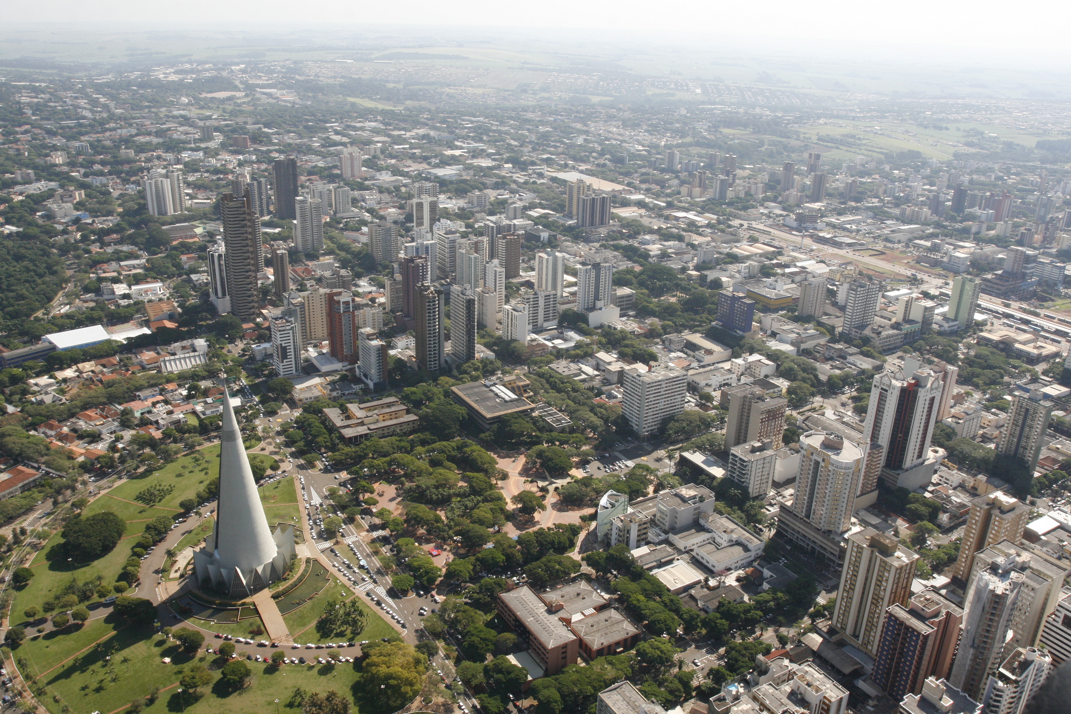 Preço médio do metro quadrado residencial em Maringá subiu 76,6% desde 2009, enquanto remuneração média teve elevação de 34% | Divulgação/PMM