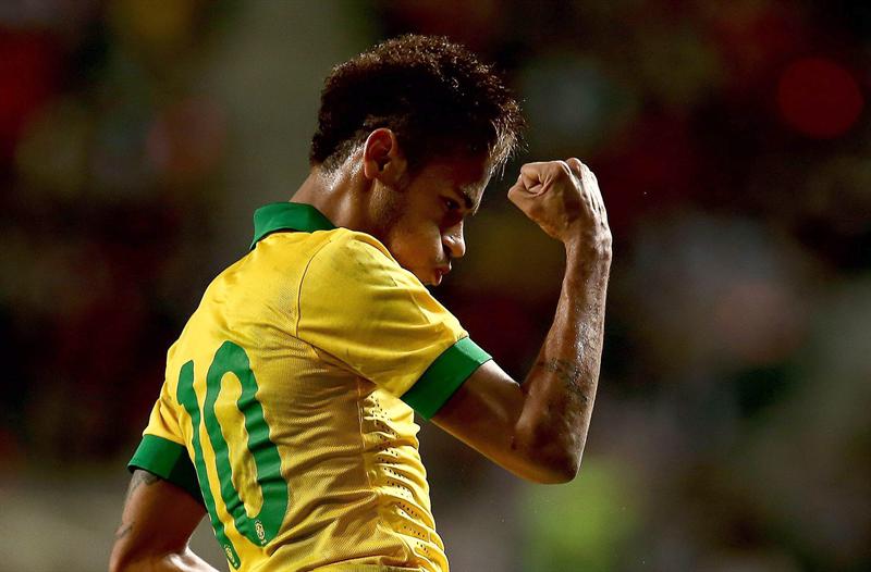 O atacante Neymar comemora o primeiro gol da seleção brasileira no amistoso contra a Coreia do Sul, em Seul | EFE/EPA/JEON HEON-KYUN