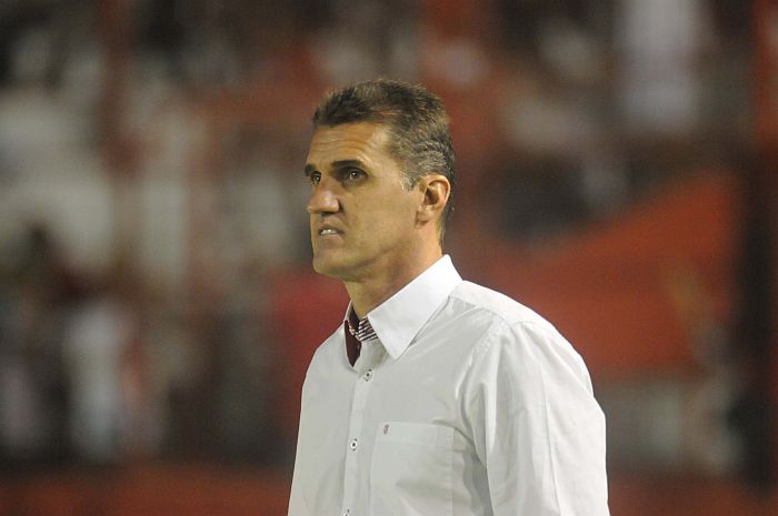 Pontos contra Portuguesa e Atlético-MG deixarão o Furacão em situação boa, avalia Vágner Mancini | ANTÔNIO CARNEIRO / FUTURA PRESS