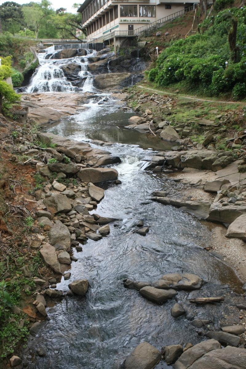 Sanepar deverá fazer coleta de esgoto para espoluir o Rio Uvu | Aniele Nascimento/Gazeta do Povo
