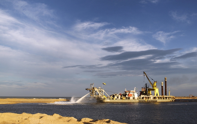 Obra do porto de Açu, no Rio: a OSX firmou acordo com a LLX para a redução da área cedida pela empresa no local | Ricardo Moraes/ Reuters