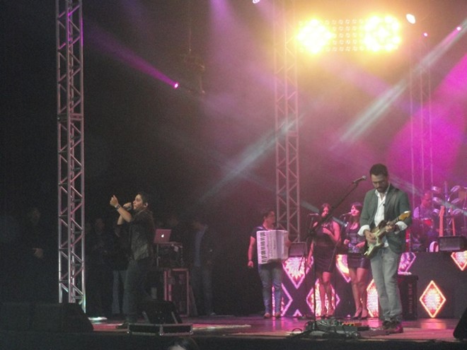 Sertanejos emendaram um sucesso atrás do outro e a plateia cantava em coro | 