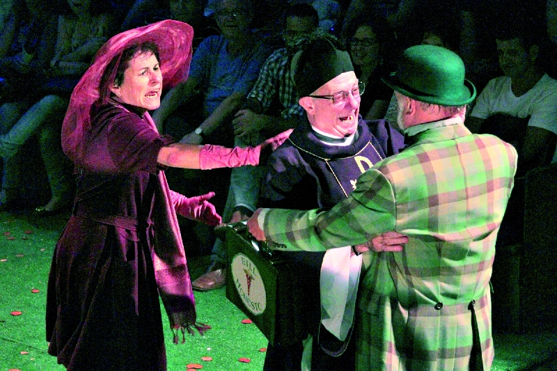 Isso é o Que Ela Pensa: a loucura vista de forma sutil em texto do dramaturgo britânico Alan Ayckbourn | Ligia Jardim/Divulgação