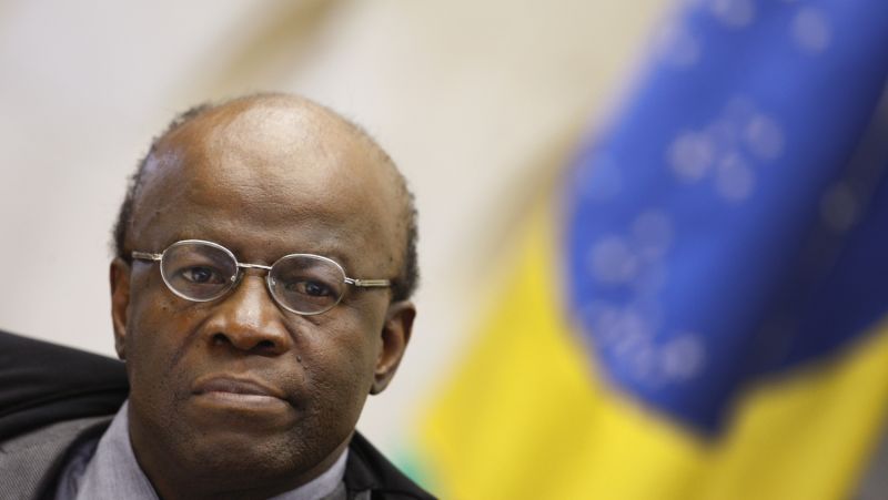 Presidente do STF e relator do processo do mensalão, Joaquim Barbosa, em sessão plenária nesta quinta-feira 14. Expectativa de que ele decrete a prisão de parte dos réus em breve | Nelson Jr. / STF / Divulgação