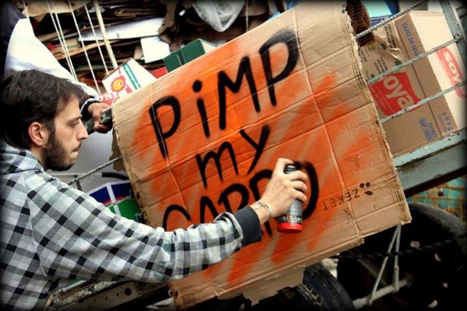 O idealizador do Pimp My Carroça, Thiago Mundano. |