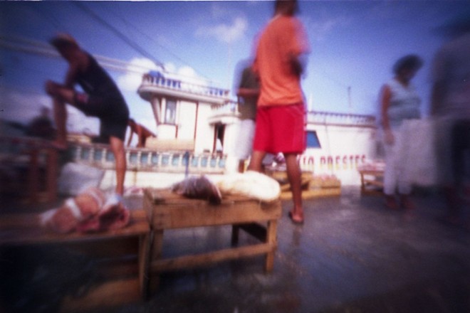 Imagem da série Feito Poeira, de Dirceu Maues |