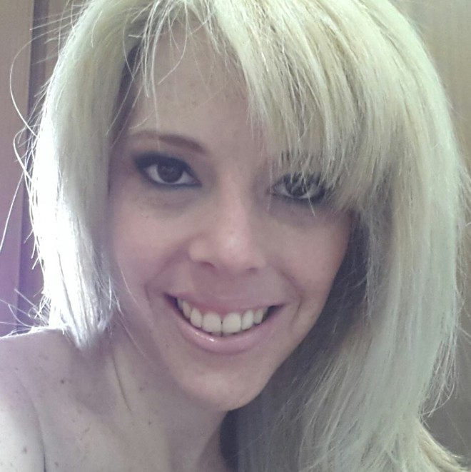 A consultora de moda e designer Sabrina Levinton, 33 anos, diz que expressa a própria identidade pelo corte e pela cor do cabelo | 