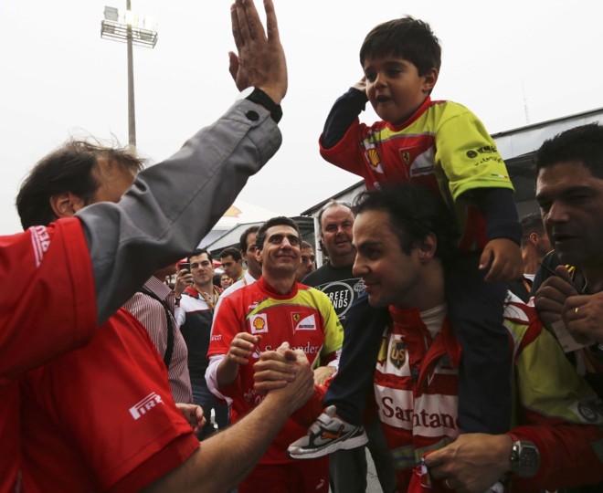 Brasileiro buscava o pódio na despedida da Ferrari | 