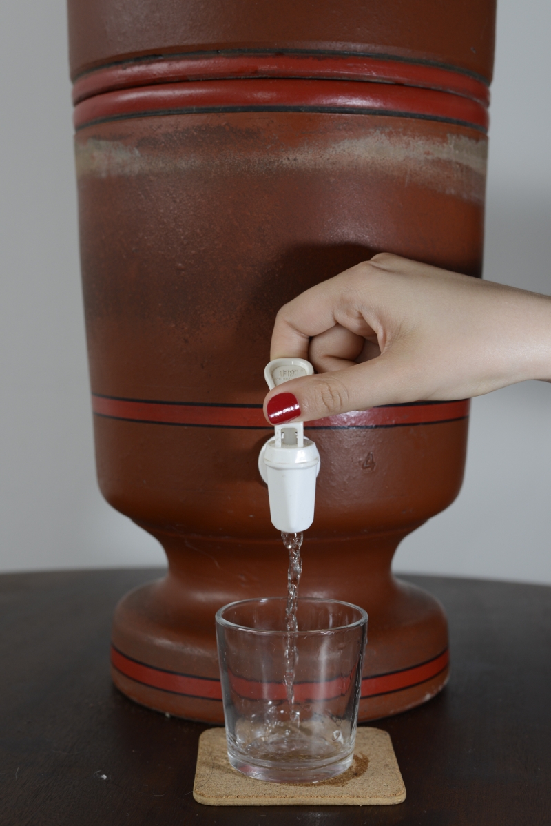 Filtro de barro é a opção mais barata e acessível | Henry Milleo/ Gazeta do Povo