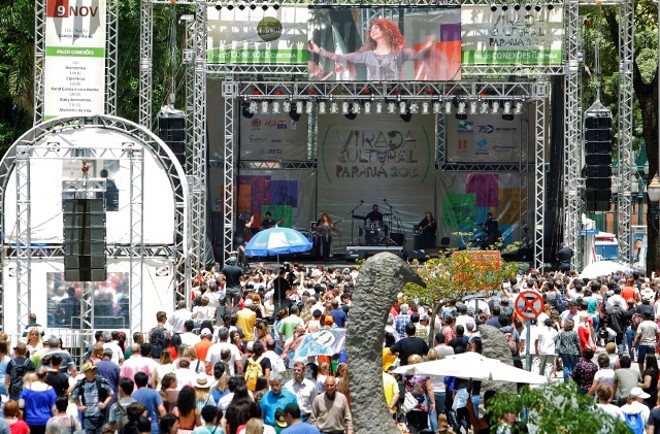 O público do show era composto,em sua maioria, por famílias e pessoas acima de 40 anos |