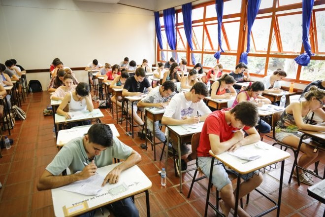 O concurso acontece em Maringá e outras oito cidades do Paraná: Apucarana, Campo Mourão, Cianorte, Cidade Gaúcha, Goioerê, Ivaiporã, Paranavaí e Umuarama. | Divulgação UEM / Heitor Marcon