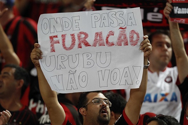 Cartaz provoca também o Flamengo, adversário desta decisão | 